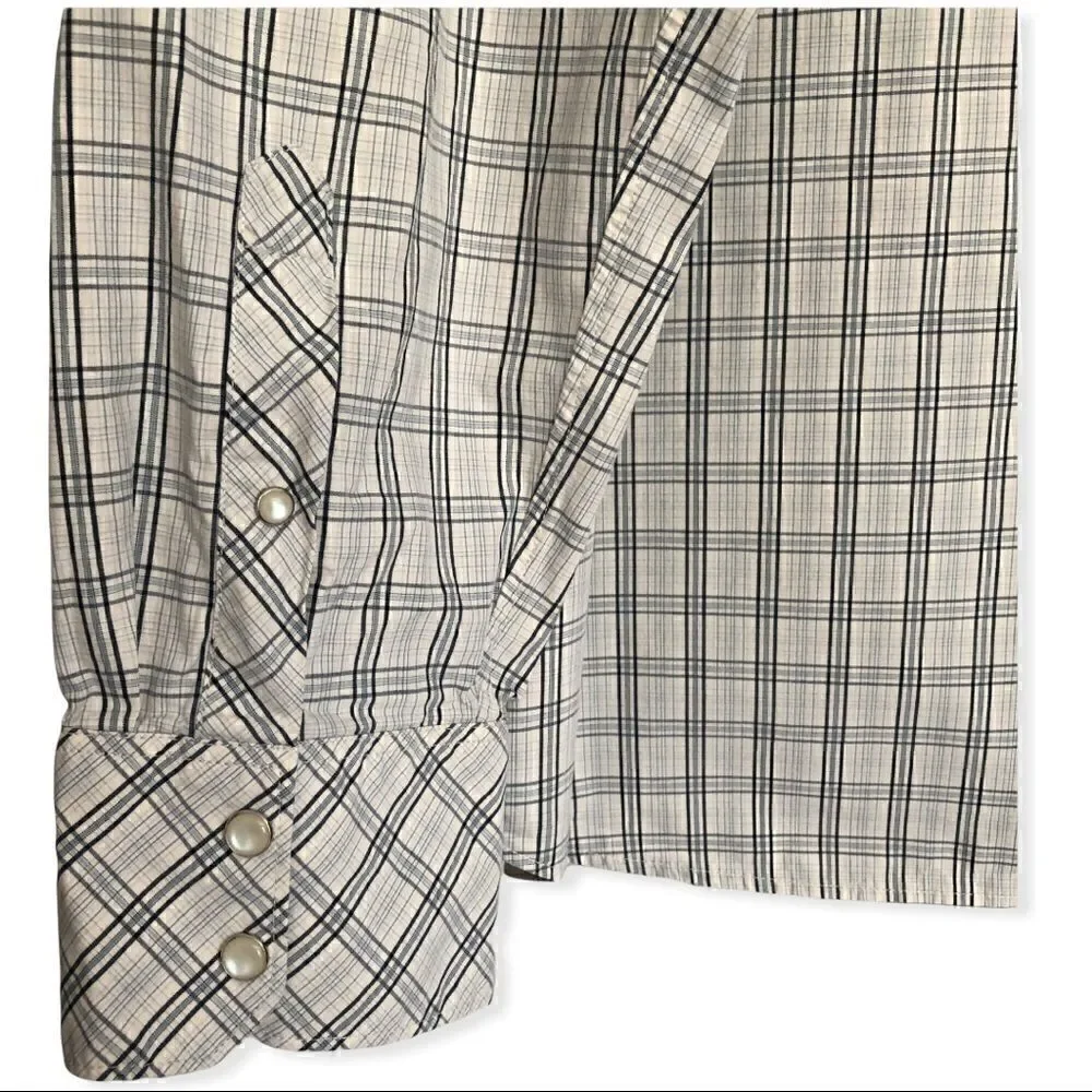 Banana Republic Shirt - Pearl Snaps - Long Sleeve - White/Blue - Western Style